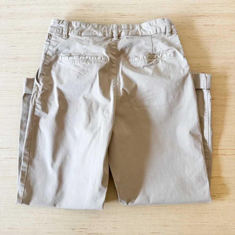 Zara Women’s Khaki Chino Pants Size 26‎